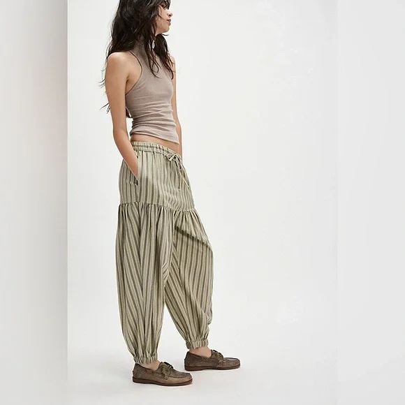 Free People Ellie Striped Pull On Barrel Pants - Picture 1 of 10
